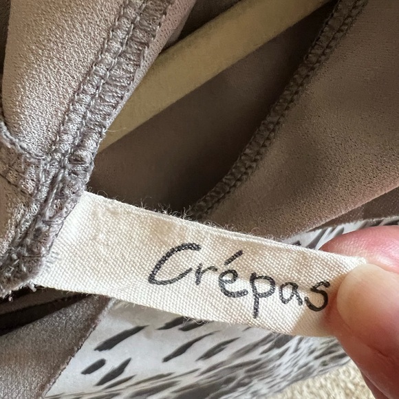 Gray animal print hoodie pullover - Picture 4 of 4